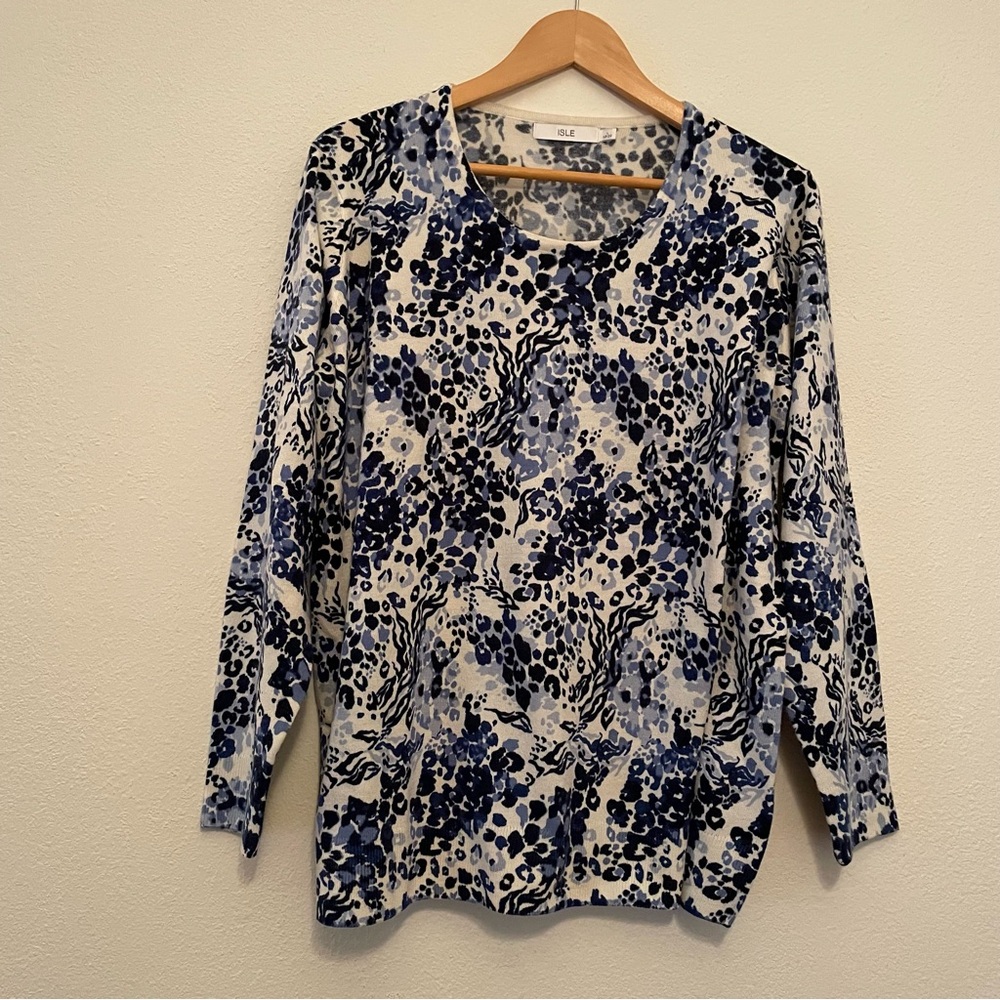 Isle Women’s Blue And White Sweater Size L  Edinburgh Woollen Mill‎
